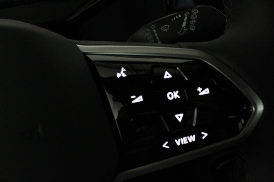 Volkswagen ID.3 Pro 58 kWh > 204pk / Facelift / All season banden 18 inch / Grenadilla Black Metallic