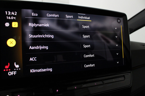 Volkswagen ID.3 Pro 58 kWh > 204pk / Facelift / All season banden 18 inch / Grenadilla Black Metallic