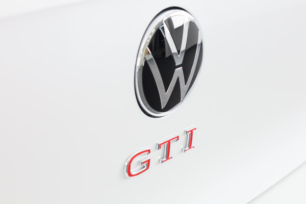 Volkswagen Golf GTI 2.0 195 kW / 265 pk TSI Hatchback 7 versn. DSG | Verlengde garantie | Panoramadak | Head up Display | Harman Kardon |