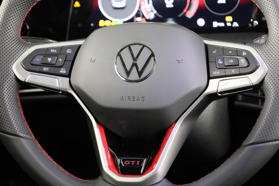 Volkswagen Golf GTI 2.0 195 kW / 265 pk TSI Hatchback 7 versn. DSG | Verlengde garantie | Panoramadak | Head up Display | Harman Kardon |