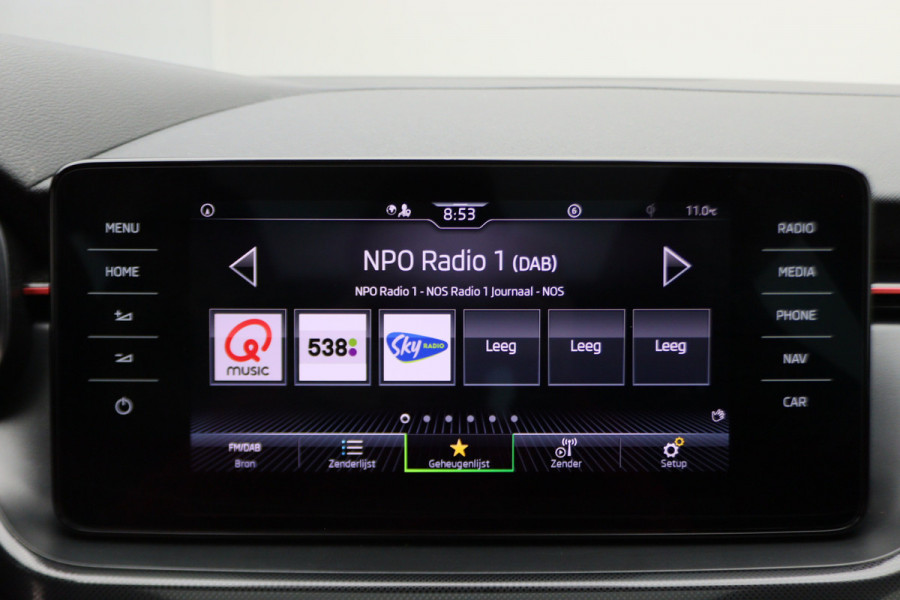 Škoda SCALA 1.0 TSI DSG Sport Business Panoramadak, Camera, ACC, Apple Carplay, Gebarenbesturing, LED, 17''