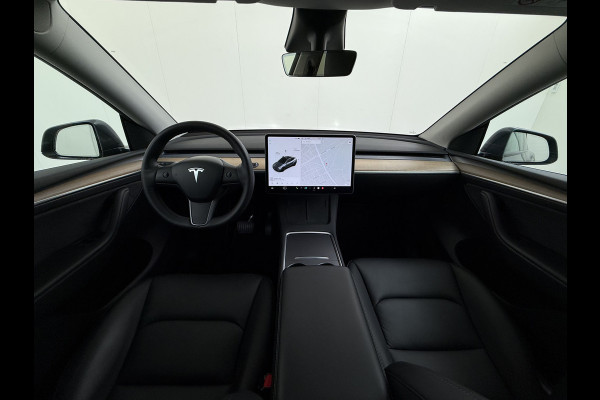 Tesla Model Y 514pk Long Range AWD 75kWh SOH 92% Matrix-Led Lmv 20" Warmtepomp Leer Navi Ecc Premium Audio Stoel+Stuurverwarming Autopilot 3.0 Memory Matrix Led Intel Atom® Processor Homelink 5 Achterbank verwarmd 4WD 1.600KG Trekvermogen tot 210kw DC laden € 75.000 nieuw!