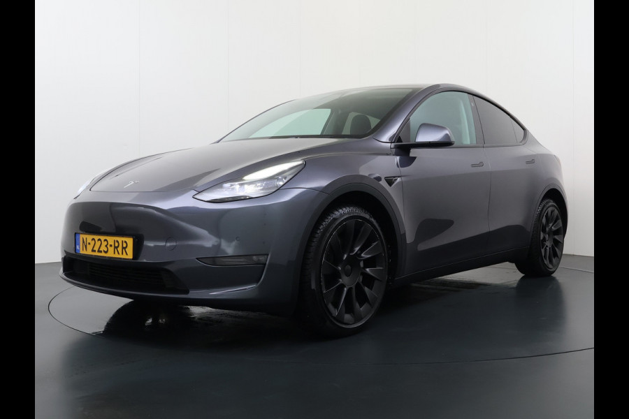 Tesla Model Y 514pk Long Range AWD 75kWh SOH 92% Matrix-Led Lmv 20" Warmtepomp Leer Navi Ecc Premium Audio Stoel+Stuurverwarming Autopilot 3.0 Memory Matrix Led Intel Atom® Processor Homelink 5 Achterbank verwarmd 4WD 1.600KG Trekvermogen tot 210kw DC laden € 75.000 nieuw!