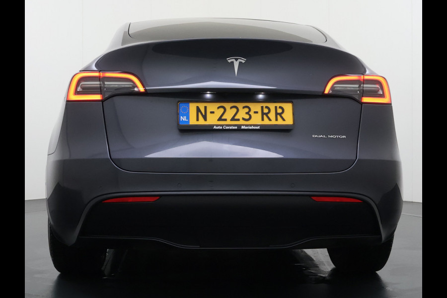 Tesla Model Y 514pk Long Range AWD 75kWh SOH 92% Matrix-Led Lmv 20" Warmtepomp Leer Navi Ecc Premium Audio Stoel+Stuurverwarming Autopilot 3.0 Memory Matrix Led Intel Atom® Processor Homelink 5 Achterbank verwarmd 4WD 1.600KG Trekvermogen tot 210kw DC laden € 75.000 nieuw!
