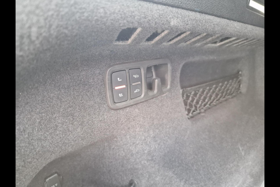 Audi Q8 55 TFSI e quattro 422PK S-Line | SOH 91% | Luchtvering |irtual | Sfeer | Leer |