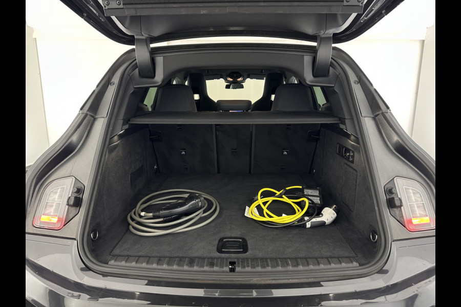 BMW iX xDrive40 High Executive 77 kWh [ 3-Fase ] (INCL-BTW) Aut. *PANO | HEAD-UP | HARMAN/KARDON-SURROUND | SOFT-CLOSE | DAB+ | DIGI-COCKPIT | HEATED-COMFORTSEATS | LASER-LED | CARPLAY | TOWBAR | AMBIENT-LIGHT | TOPVIEW | MEMORY-