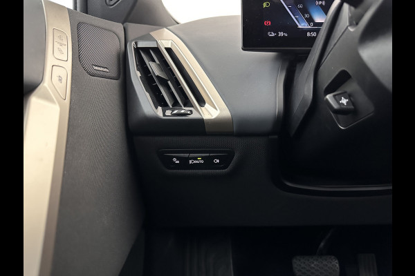 BMW iX xDrive40 High Executive 77 kWh [ 3-Fase ] (INCL-BTW) Aut. *PANO | HEAD-UP | HARMAN/KARDON-SURROUND | SOFT-CLOSE | DAB+ | DIGI-COCKPIT | HEATED-COMFORTSEATS | LASER-LED | CARPLAY | TOWBAR | AMBIENT-LIGHT | TOPVIEW | MEMORY-