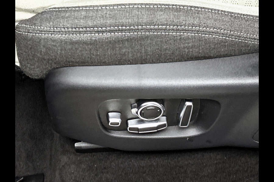 Land Rover Range Rover Velar 3.0 V6 AWD R-Dynamic HSE(Dealer OnderH, Panorama, Trekhaak, Carplay, Camera, StoelV, Cruise Con, Etc)