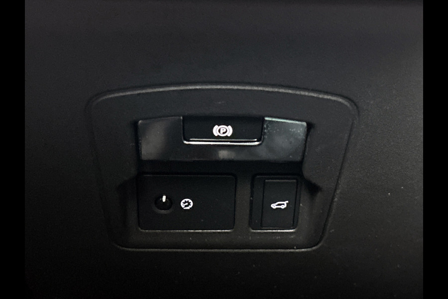 Land Rover Range Rover Velar 3.0 V6 AWD R-Dynamic HSE(Dealer OnderH, Panorama, Trekhaak, Carplay, Camera, StoelV, Cruise Con, Etc)