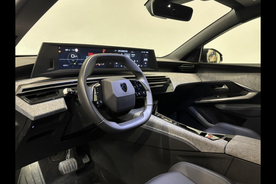 Peugeot 5008 1.2 Hybrid 136 pk Allure Automaat Navigatie Cruise control Climate control LED Camera Apple Carplay/ Android Auto