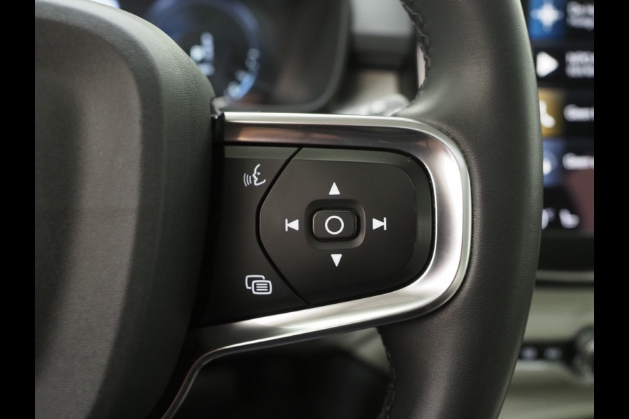 Volvo XC40 1.5 T5 Recharge Inscription | Panoramadak | Pilot Assist | Camera | Leder | Keyless | Memory | Carplay