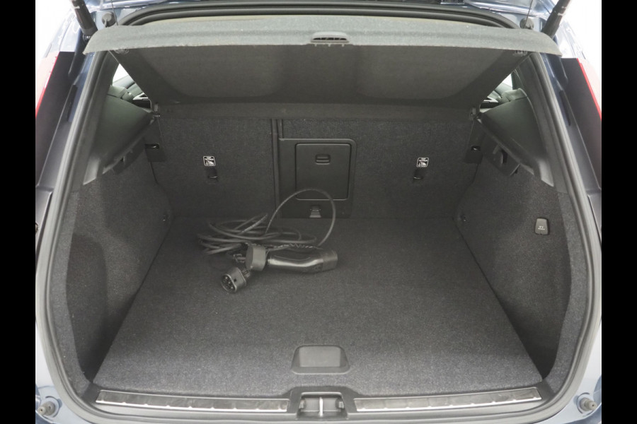 Volvo XC40 1.5 T5 Recharge Inscription | Panoramadak | Pilot Assist | Camera | Leder | Keyless | Memory | Carplay