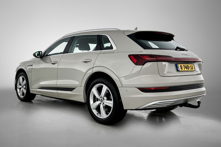 Audi e-tron 55 quattro Business edition 95 kWh (TREKHAAK AFNEEMBAAR, ELEKT. STOELEN, NAVIGATIE, CAMERA, 1e EIGENAAR)