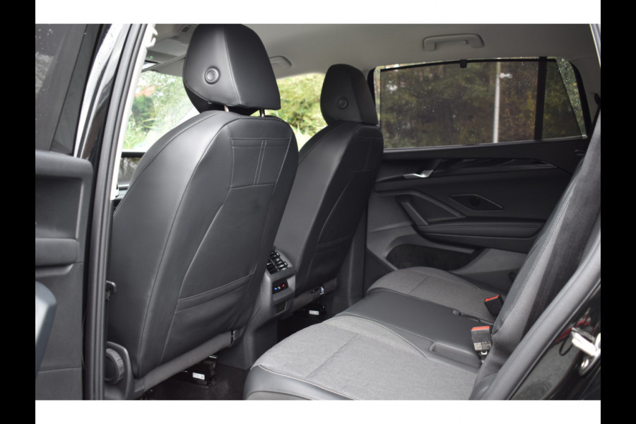 Volkswagen Tayron 1.5 eTSI Life 7p. 7-PERSOONS/TREKHAAK/360CAMERA Auto komt binnen!!