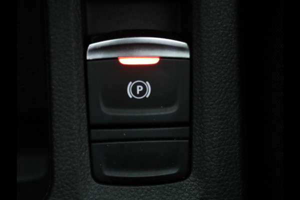 Renault Captur 160pk E-Tech Plug-in Hybrid Business Automaat Camera | Cruise | Navi | Parkeersens. v+a