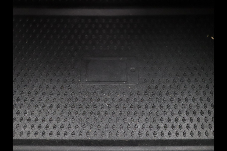 Renault Captur 160pk E-Tech Plug-in Hybrid Business Automaat Camera | Cruise | Navi | Parkeersens. v+a