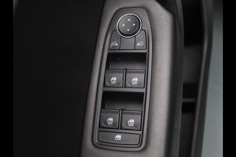 Renault Captur 160pk E-Tech Plug-in Hybrid Business Automaat Camera | Cruise | Navi | Parkeersens. v+a