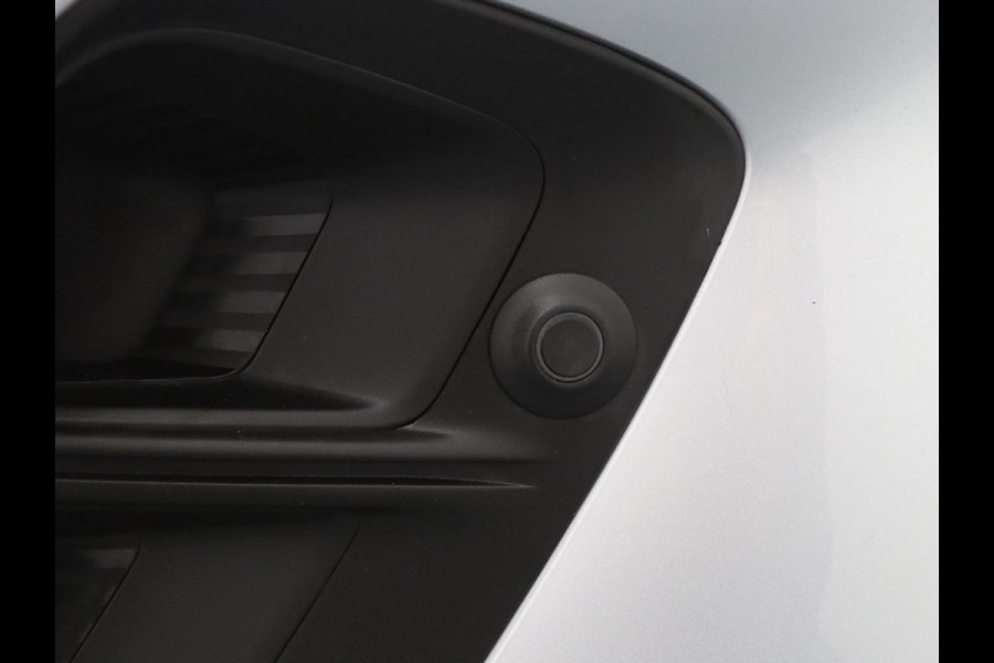 Renault Captur 160pk E-Tech Plug-in Hybrid Business Automaat Camera | Cruise | Navi | Parkeersens. v+a