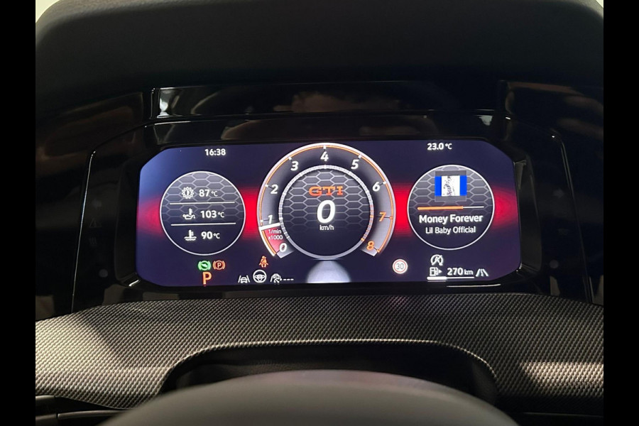 Volkswagen Golf 2.0 TSI GTI | FACELIFT | PANO | HUD | 360 CAMERA | IQ LIGHTS