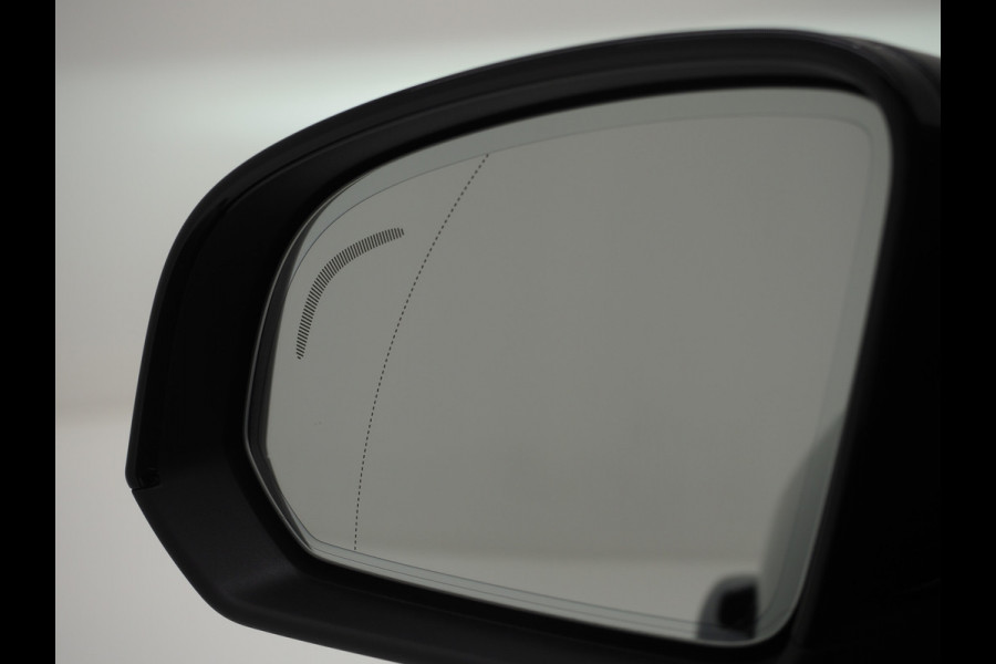 Volvo XC40 1.5 T5 Recharge R-Design | Panoramadak | Pilot Assist | Harman/Kardon | Trekhaak | Leder | 360 | Keyless