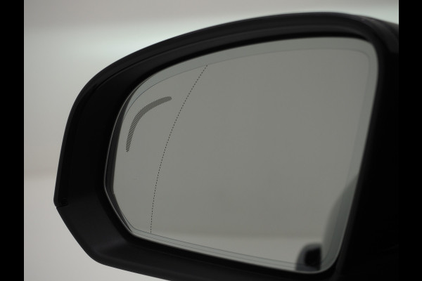 Volvo XC40 1.5 T5 Recharge R-Design | Panoramadak | Pilot Assist | Harman/Kardon | Trekhaak | Leder | 360 | Keyless