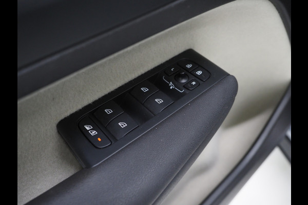 Volvo XC40 1.5 T5 Recharge R-Design | Panoramadak | Pilot Assist | Harman/Kardon | Trekhaak | Leder | 360 | Keyless