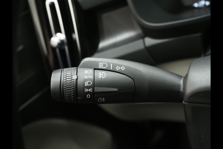 Volvo XC40 1.5 T5 Recharge R-Design | Panoramadak | Pilot Assist | Harman/Kardon | Trekhaak | Leder | 360 | Keyless