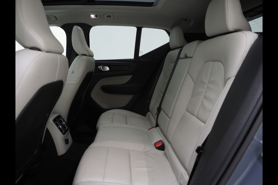 Volvo XC40 1.5 T5 Recharge R-Design | Panoramadak | Pilot Assist | Harman/Kardon | Trekhaak | Leder | 360 | Keyless
