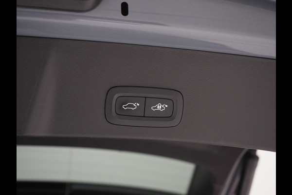 Volvo XC40 1.5 T5 Recharge R-Design | Panoramadak | Pilot Assist | Harman/Kardon | Trekhaak | Leder | 360 | Keyless