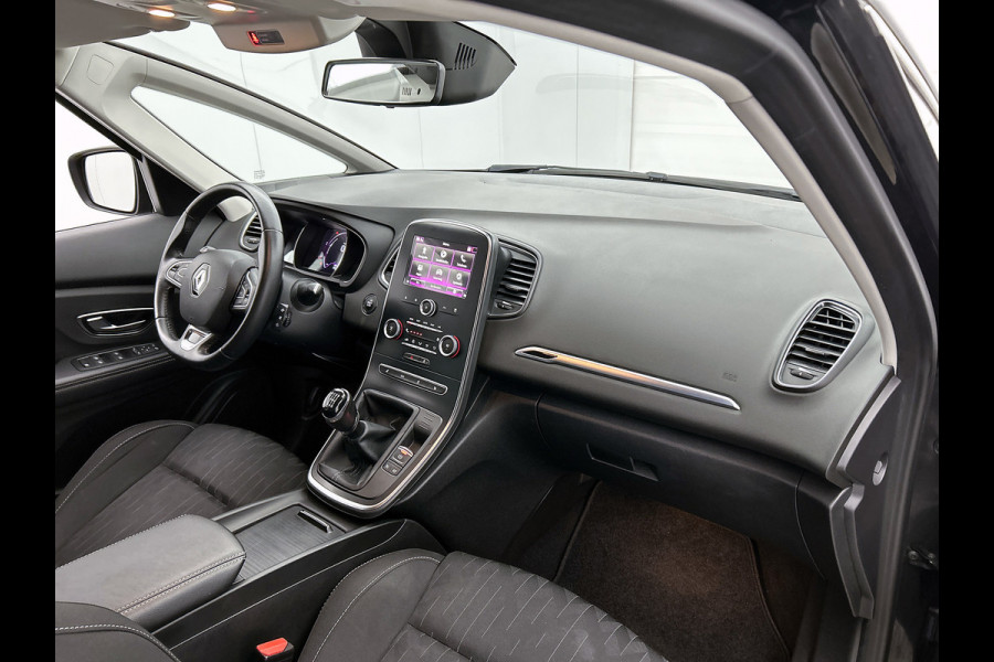 Renault Scénic 1.3 TCe Limited (NAVIGATIE, STOELVERWARMING, TREKHAAK, PDC, CAMERA, GOED ONDERHOUDEN)