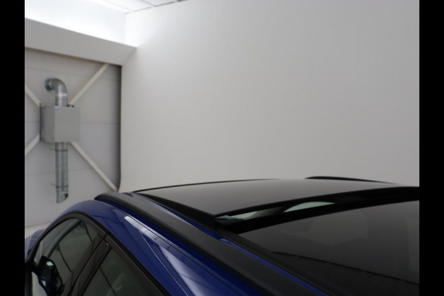 Škoda Octavia 1.0 e-TSI Business Edition | Panoramadak | Trekhaak | Stoelverwarming | Carplay | Parkeerhulp | Cruise control | Digital Cockpit | Climate control