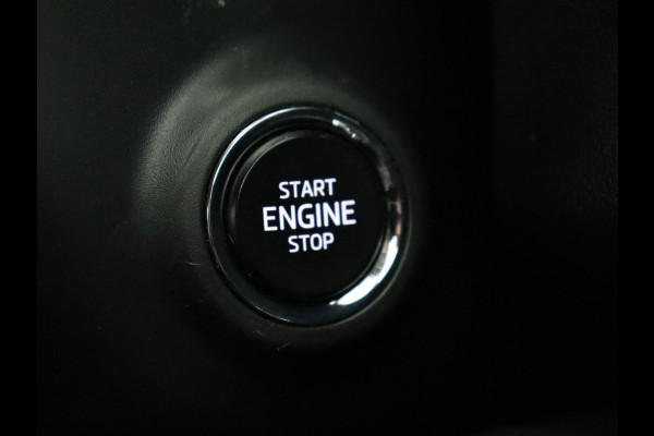 Škoda Octavia 1.0 e-TSI Business Edition | Panoramadak | Trekhaak | Stoelverwarming | Carplay | Parkeerhulp | Cruise control | Digital Cockpit | Climate control