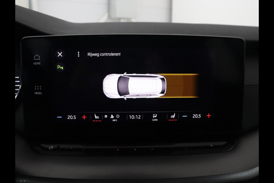 Škoda Octavia 1.0 e-TSI Business Edition | Panoramadak | Trekhaak | Stoelverwarming | Carplay | Parkeerhulp | Cruise control | Digital Cockpit | Climate control