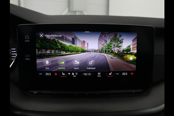 Škoda Octavia 1.0 e-TSI Business Edition | Panoramadak | Trekhaak | Stoelverwarming | Carplay | Parkeerhulp | Cruise control | Digital Cockpit | Climate control