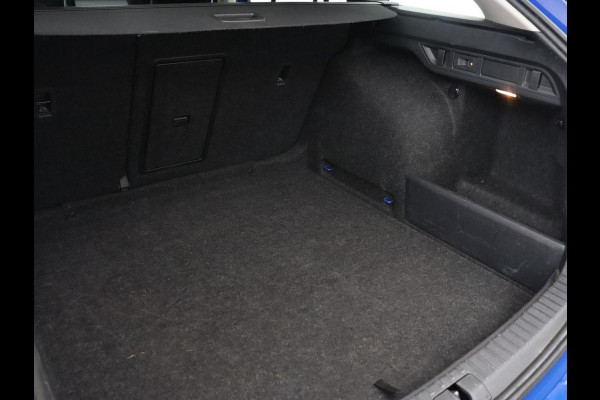Škoda Octavia 1.0 e-TSI Business Edition | Panoramadak | Trekhaak | Stoelverwarming | Carplay | Parkeerhulp | Cruise control | Digital Cockpit | Climate control