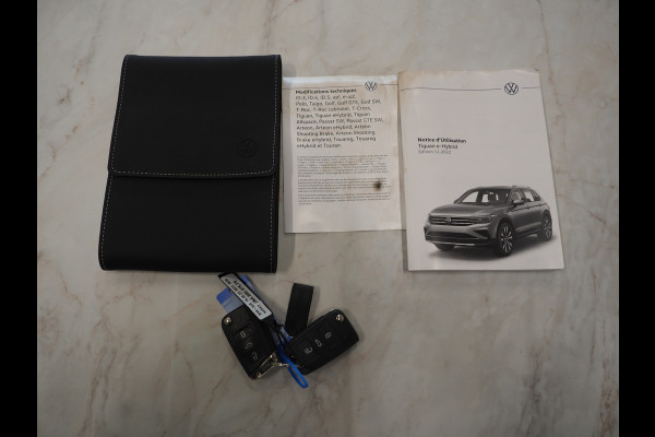 Volkswagen Tiguan 1.4 TSI eHybrid Elegance | Panoramadak | Trekhaak | Camera | Adaptive Cruise | Virtual | Keyless | Carplay