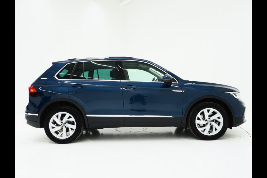 Volkswagen Tiguan 1.4 TSI eHybrid Elegance | Panoramadak | Trekhaak | Camera | Adaptive Cruise | Virtual | Keyless | Carplay