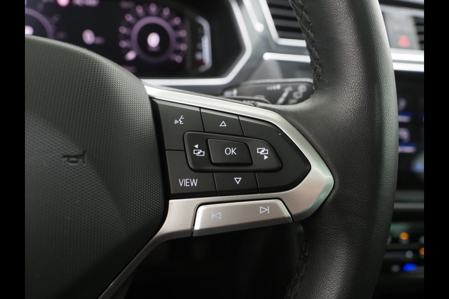 Volkswagen Tiguan 1.4 TSI eHybrid Elegance | Panoramadak | Trekhaak | Camera | Adaptive Cruise | Virtual | Keyless | Carplay