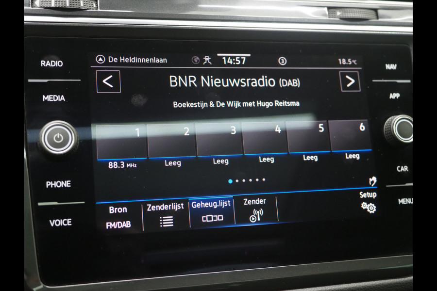 Volkswagen Tiguan 1.4 TSI eHybrid Elegance | Panoramadak | Trekhaak | Camera | Adaptive Cruise | Virtual | Keyless | Carplay