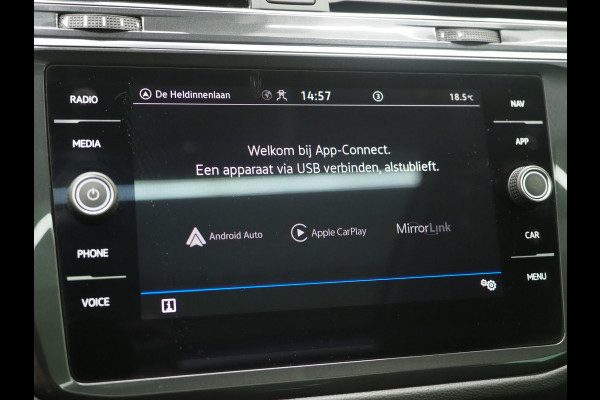 Volkswagen Tiguan 1.4 TSI eHybrid Elegance | Panoramadak | Trekhaak | Camera | Adaptive Cruise | Virtual | Keyless | Carplay
