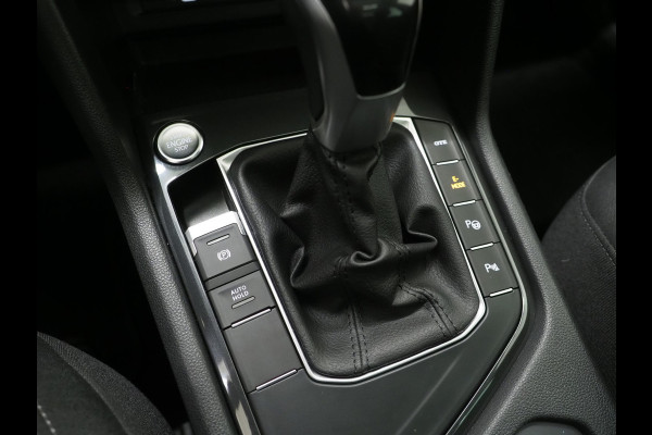 Volkswagen Tiguan 1.4 TSI eHybrid Elegance | Panoramadak | Trekhaak | Camera | Adaptive Cruise | Virtual | Keyless | Carplay