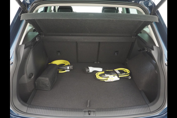 Volkswagen Tiguan 1.4 TSI eHybrid Elegance | Panoramadak | Trekhaak | Camera | Adaptive Cruise | Virtual | Keyless | Carplay