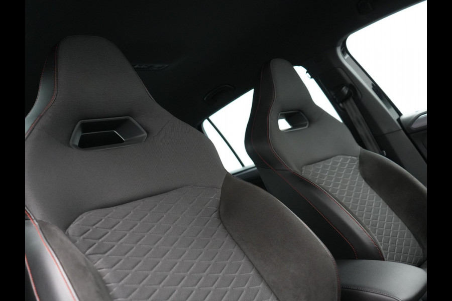 Seat Tarraco 1.4 TSI e-Hybrid FR Plug In Hybrid 245pk Dealer O.H. PHEV | Adaptive Cruise | Camera | Alcantara Sportstoelen Memory & Verwarmd | Apple Carplay | Keyless | Blis | Virtual | Navigatie | DAB | 20" L.M |