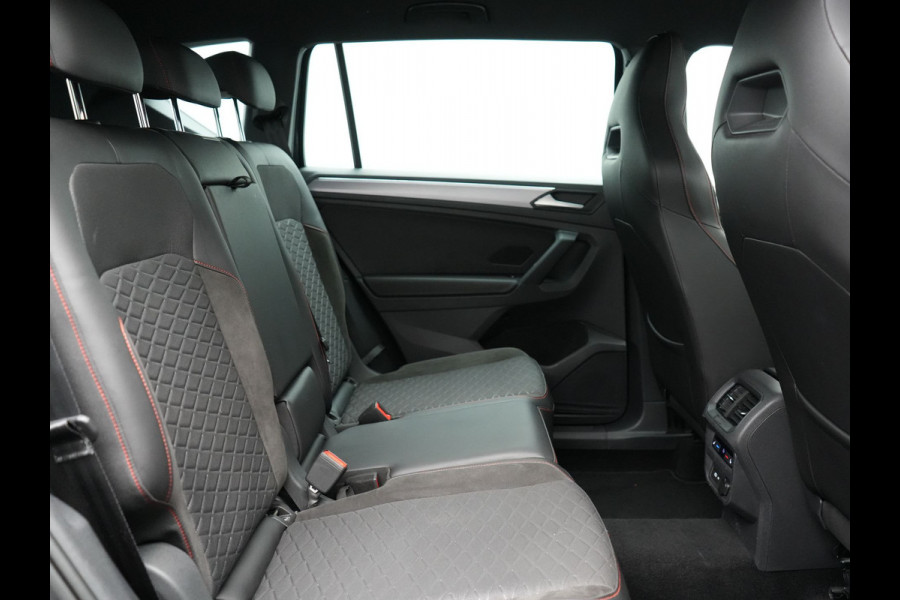 Seat Tarraco 1.4 TSI e-Hybrid FR Plug In Hybrid 245pk Dealer O.H. PHEV | Adaptive Cruise | Camera | Alcantara Sportstoelen Memory & Verwarmd | Apple Carplay | Keyless | Blis | Virtual | Navigatie | DAB | 20" L.M |