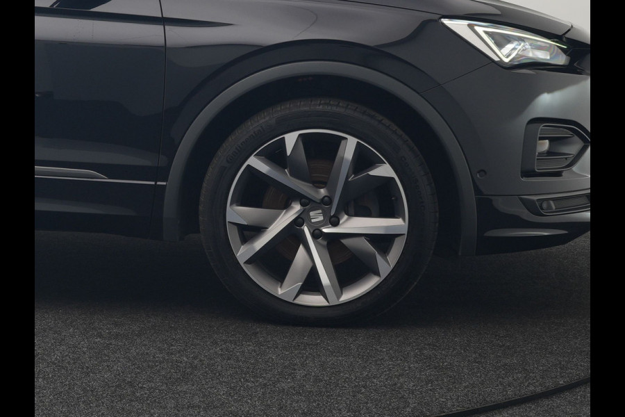 Seat Tarraco 1.4 TSI e-Hybrid FR Plug In Hybrid 245pk Dealer O.H. PHEV | Adaptive Cruise | Camera | Alcantara Sportstoelen Memory & Verwarmd | Apple Carplay | Keyless | Blis | Virtual | Navigatie | DAB | 20" L.M |