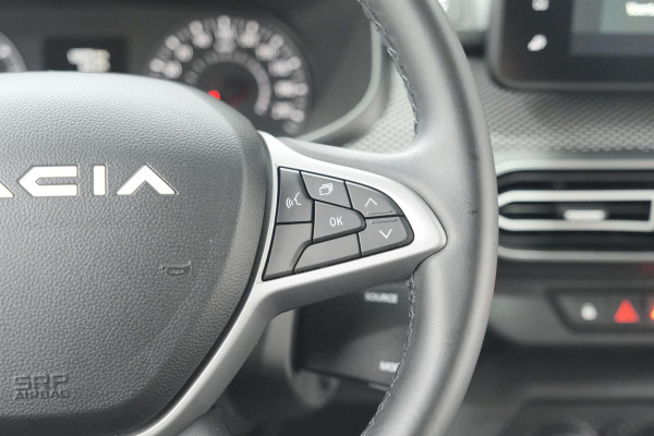 Dacia Sandero TCe 90 CVT Expression | Parkeersensoren | Apple Carplay | Cruise Control