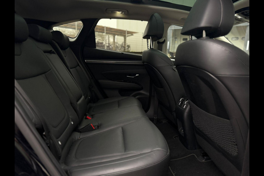Hyundai Tucson 1.6 T-GDI PHEV Premium Sky 4WD, panoramadak, alle opties, zwart metallic, 1 e eigenaar, NL auto met nap