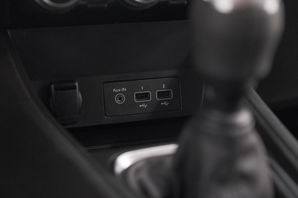 Renault Captur TCe 100 Intens | Stoelverwarming | Camera | Apple Carplay