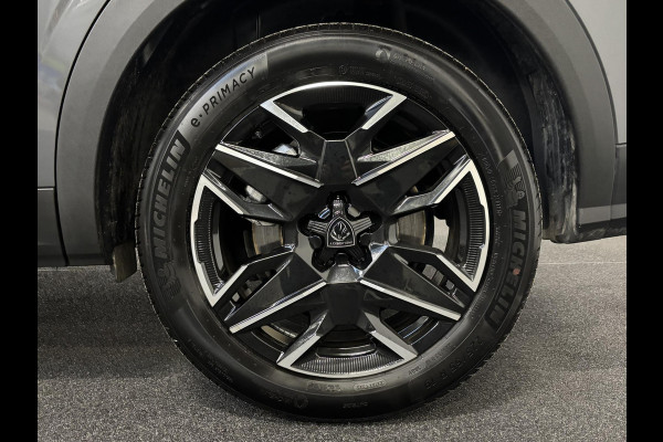 Peugeot 5008 1.2 Hybrid 136pk Allure Automaat Navigatie Cruise control Climate control LED Parkeersensoren Camera Apple Carplay/ Android Auto Radio