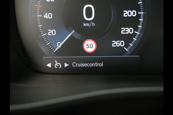 Volvo XC40 1.5 T5 Recharge Inscription | Panoramadak | Trekhaak | Leder | Camera | Keyless | Cruise | Carplay